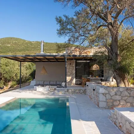 别墅 Nina S Summer House A Brand-new Seaview Sanctuary *